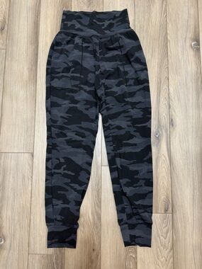 Athleta Salutation Joggers- Grey & Black Camo